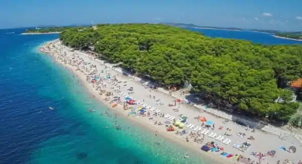 Zašto ljudi bježe s plaža na Jadranu već u 5