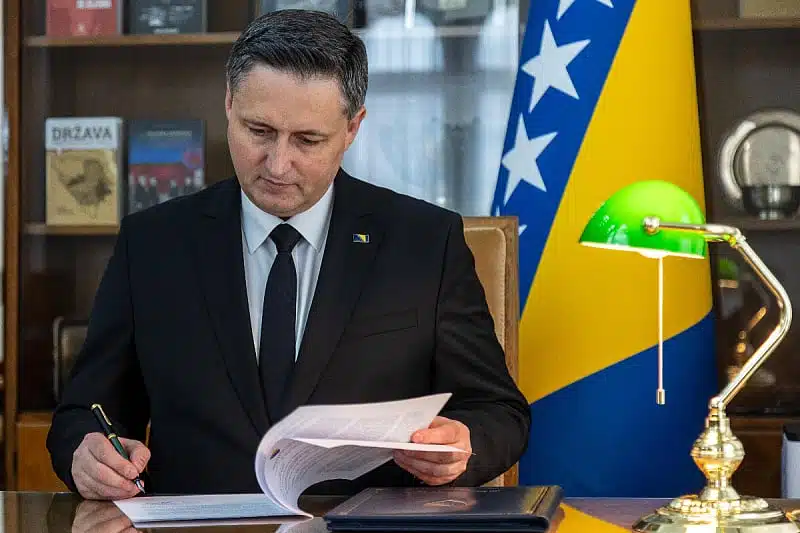 Bećirović nakon odluke Predsjedništva: Usvajanje budžeta u funkciji jačanja države