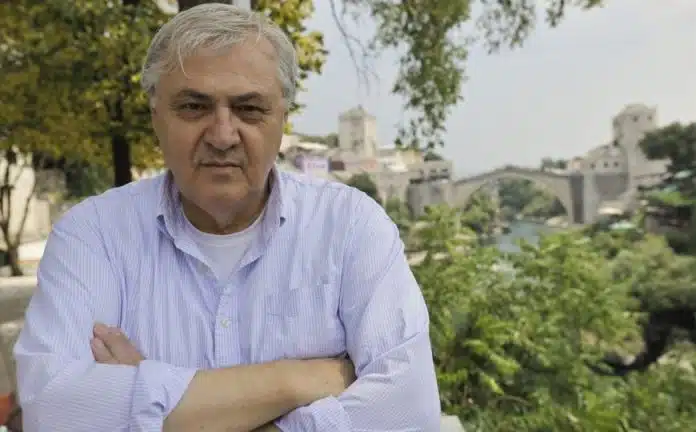 Safet Oručević: Nelegalni križevi i kazališta ruše Čovićevu priču o