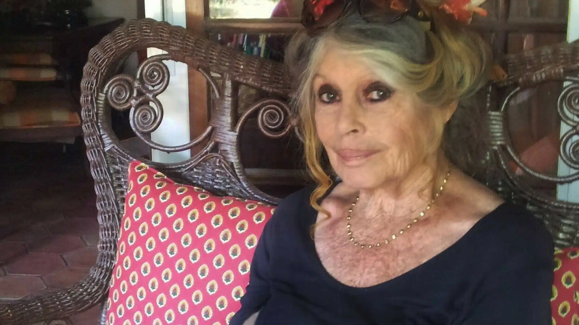 Popularni influencer proglasio legendarnu Brigitte Bardot mrtvom, spomenuo i njezin lijes: A onda preokret…