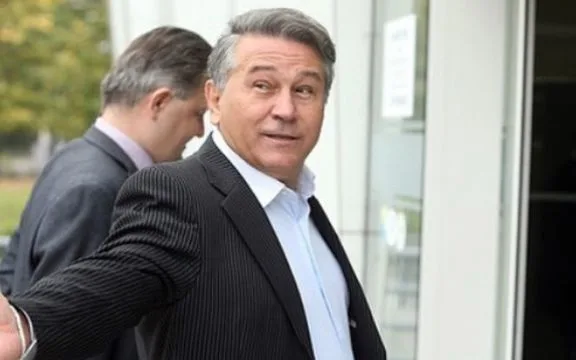 Bivša ljubavnica Halida Muslimovića: Nek spremi ključeve od kuće, oduzeću mu je – dug mora da plati