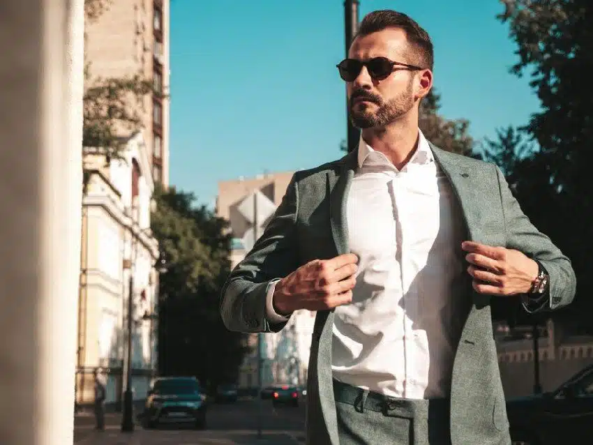 Muškarci rođeni u ova 3 horoskopska znaka osvajaju bez napora — njihova karizma je urođena!