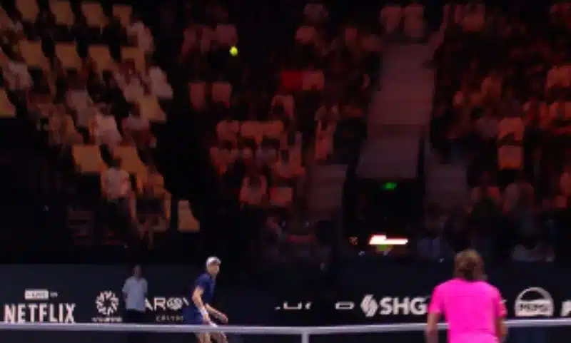 RIJAD EGZIBICIJA: Novak razbio rivala u polufinalu!