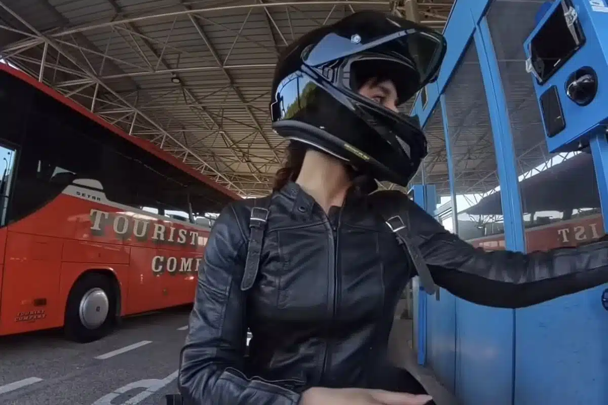 Biker pokazao razliku između granice Hrvatske i BiH: Video nasmijao sve (VIDEO)