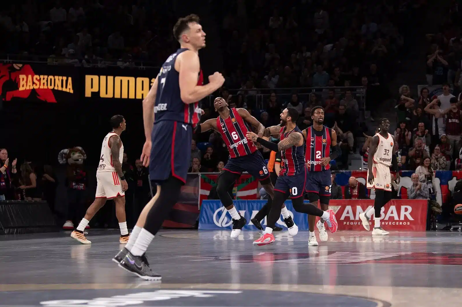 EUROLIGA: Pobjeda domaćina, Srbi solidni, uzalud i 35 koševa Robinsona