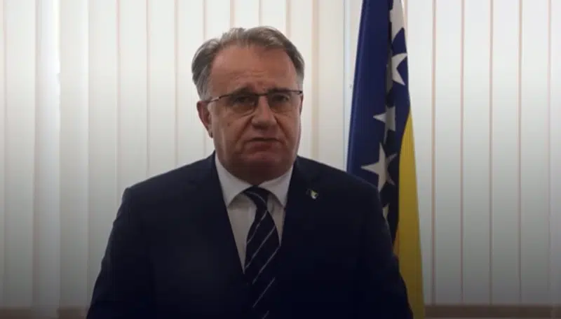 Oglasio se Nikšić o tragediji u Tuzli: “Učestvovat ćemo u sanaciji doma kao i zbrinjavanju korisnika doma”