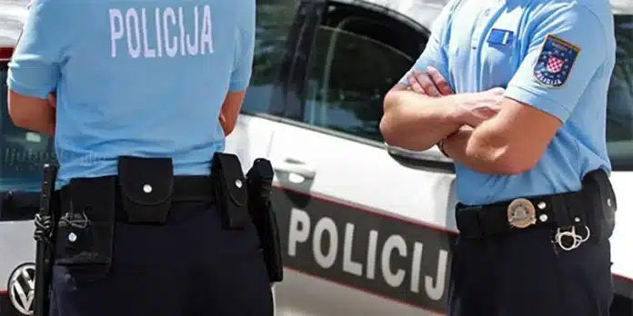 Muškarac preminuo u Splitu nakon što je odbio ispljunuti drogu