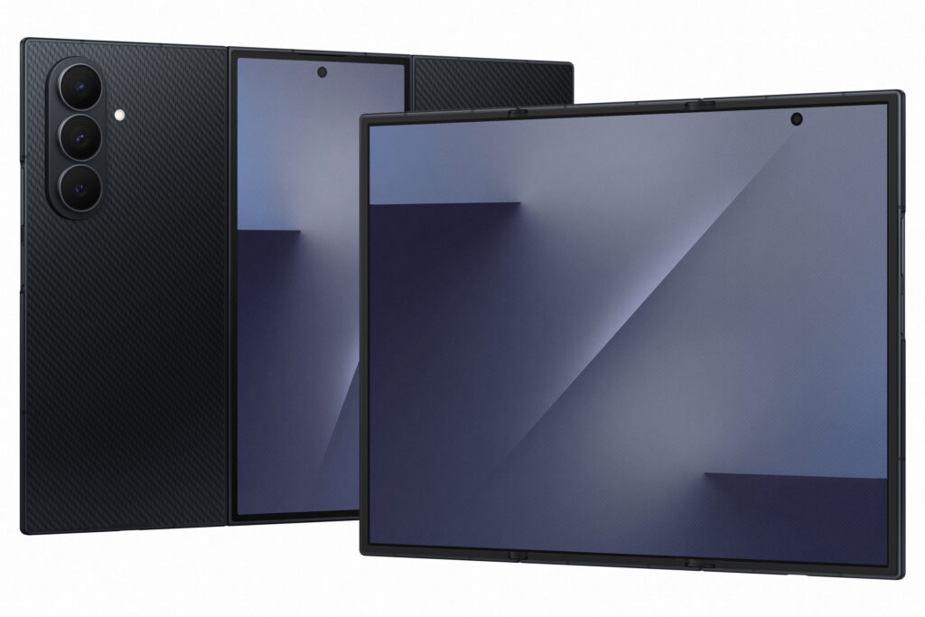013 galaxy z trifold craftedblack combo