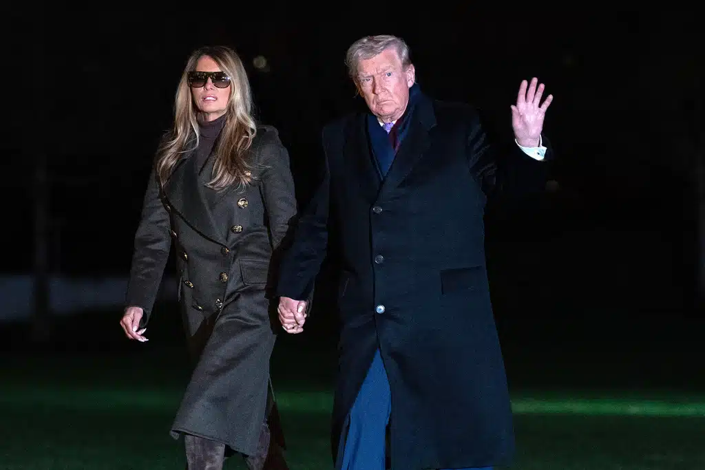 Melania izgleda kao milion dolara, a Trump je ponovo blamirao