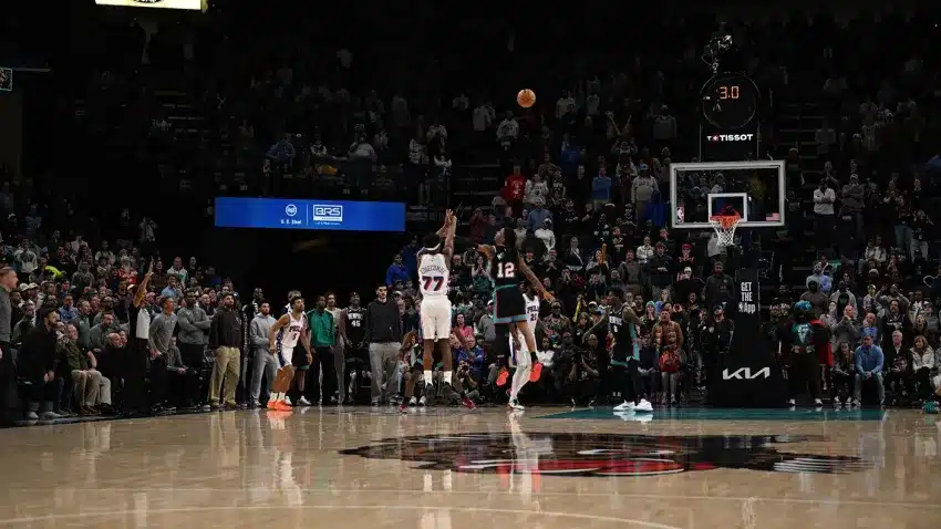 NBA: Pistonsi nadmudrili Lakerse, Ruki u posljednjoj sekundi donio pobjedu Phillyu (VIDEO)