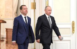 medvedev putin 768x490 1