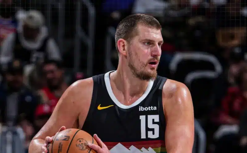 ZANIMLJIVA USPOREDBA: Je li Jokić najpodcijenjeniji NBA košarkaš ikada? (FOTO)