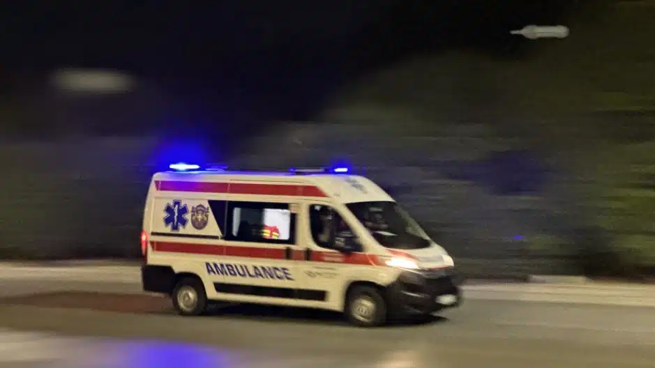 Djevojka (23) teško ranjena nožem: Policija traga za osumnjičenim