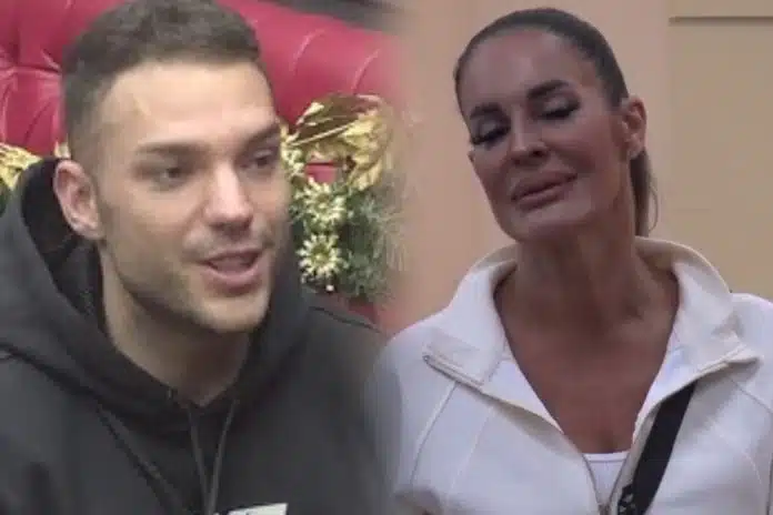 Anđelo o intimnim trenucima sa Kačavendom: “Ljubio sam je po