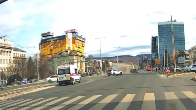 Objavljen snimak iskakanja tramvaja u Sarajevu (UZNEMIRUJUĆI VIDEO)