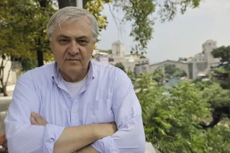 Safet Oručević za Raport: ‘Evropski predvodnici’ žele haos! Ne dozvoliti da HDZ uživa trošeći pare u FBiH, a davi život u Mostaru, Stocu, Čapljini