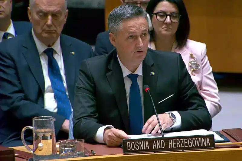 Bećirović: Rukovodstvo RS-a je nedavno dovelo BiH na korak do oružanog sukoba, problem nije visoki predstavnik