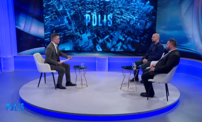 POLIS/ Ostavka Schmidta PR pobjeda Dodika