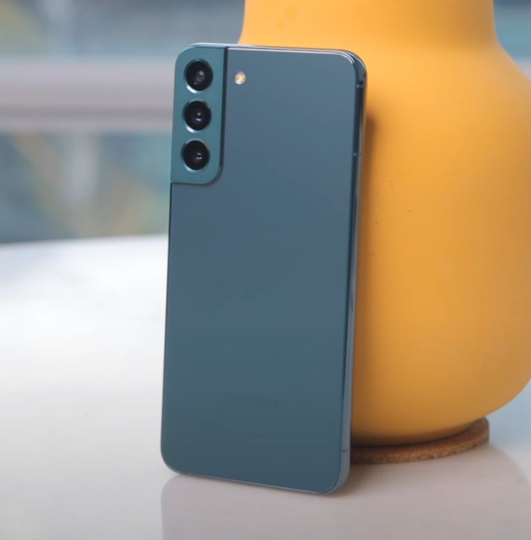 Galaxy S22 Plus recenzija