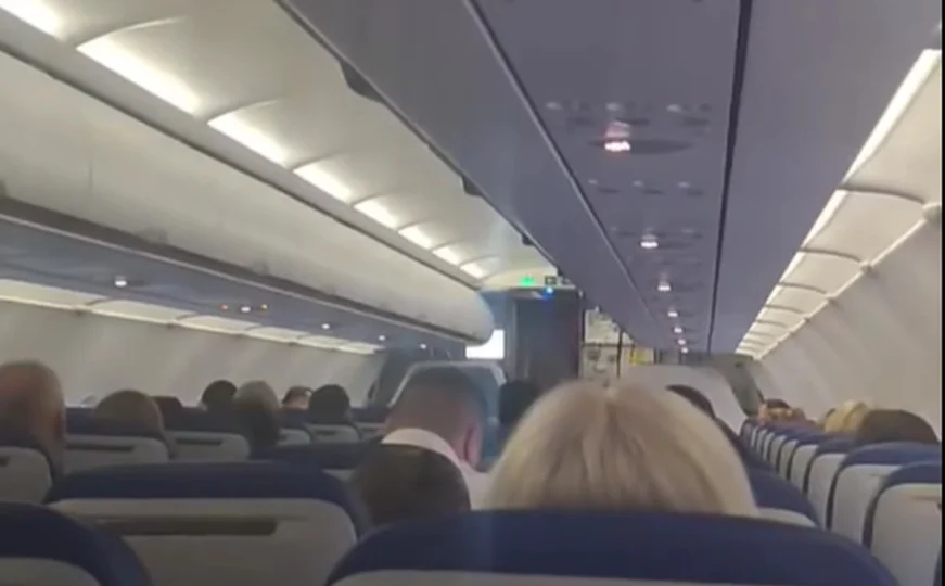 U letu iz Tuzle: Pogledajte kakva je bila atmosfera u avionu kada je pilot objavio da BiH vodi protiv Kanade