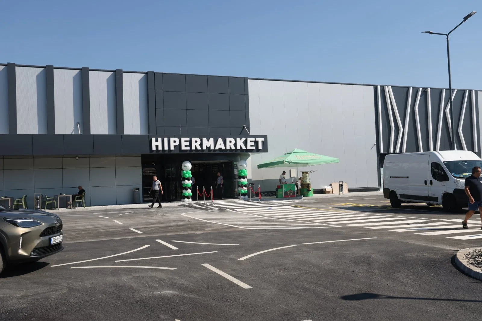 Bingo otvorio hipermarket u Vitezu i uručio donaciju Domu zdravlja