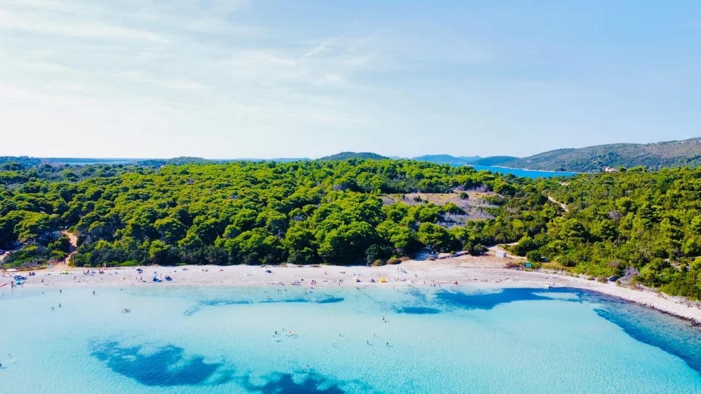 “Hrvatski Havaji” postoje, a razloga da ih posjetite ovog ljeta ima mnogo: Plaža kao s razglednice