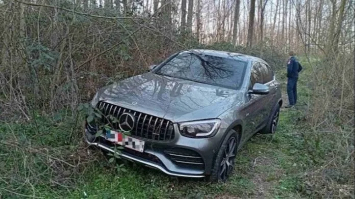 Lažna prijava u Tesliću: Prijavio krađu mercedesa kojeg je sam