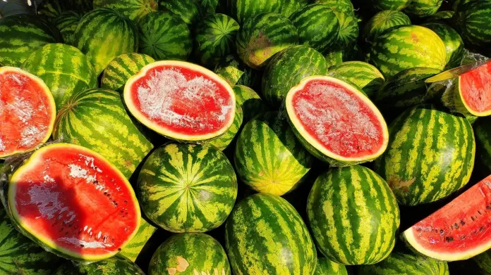 Nutricionistica upozorava: Ovakve lubenice nikako ne smijete kupovati, a ima