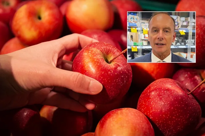Doktor upozorio na jabuke iz supermarketa: Savjetuje da im skinete