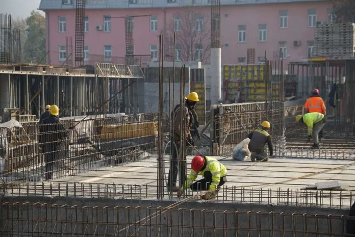 RS godišnje nedostaje 6.000 radnika, najviše zanatlija